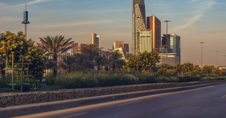 saudi-road1