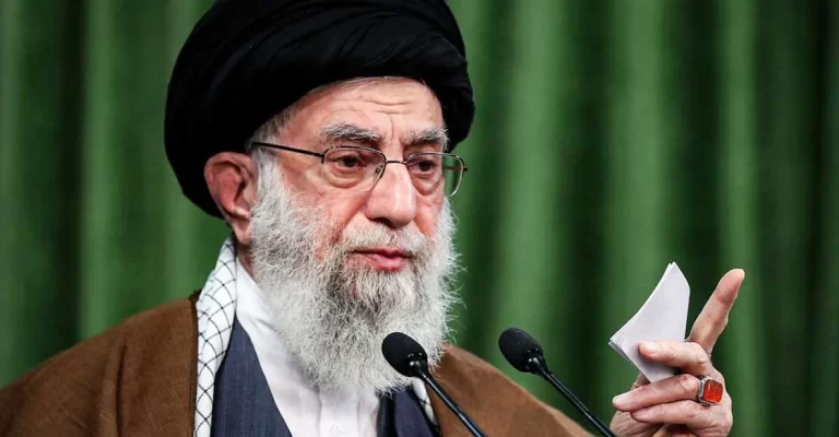 Ayatollah-Ali-Khamenei-1204