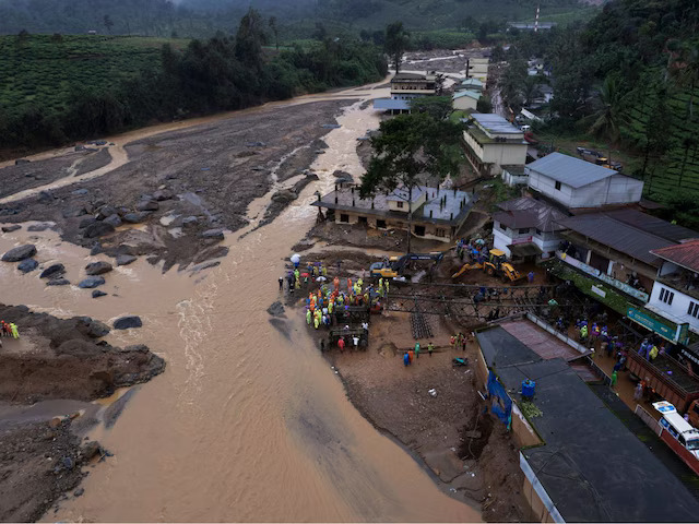 wayanad-landslide-1-2024-08-5fab334e69d5cadd6dc6cacfd75dd452